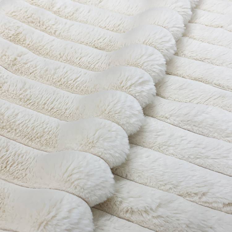 Hot Sales 26 Color In Stock Super Soft High Quality 40mm Long Pile Polyester PV Material Plush Korean Fur Fabric For Pets